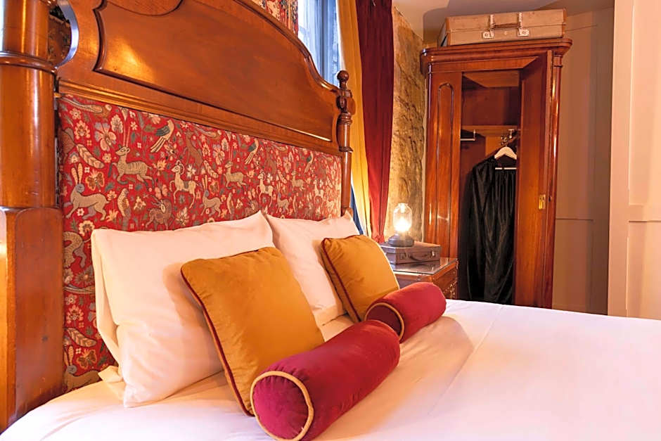 The Dirty Bottles Hotel