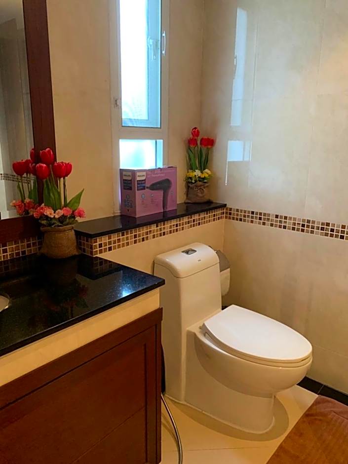 Jomtien Beach Penthouses Condo