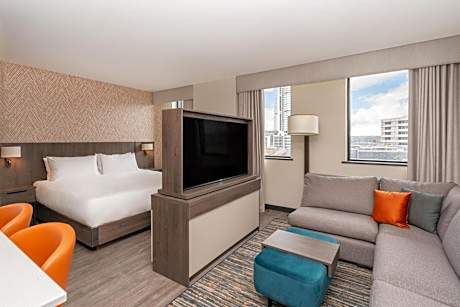 King Studio Suite with Kitchenette