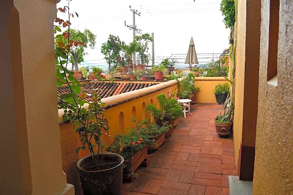 Hotel Azucena