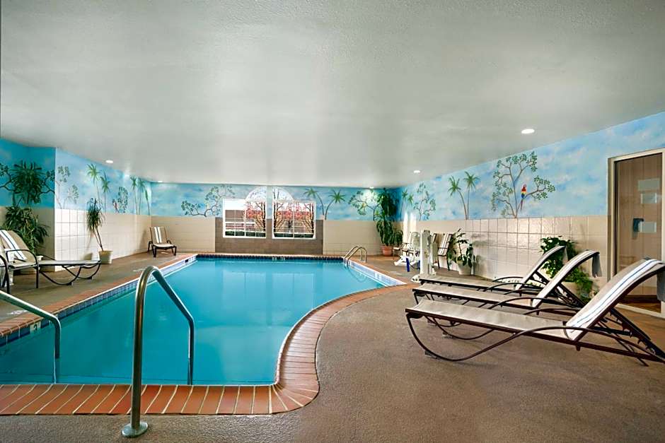 Country Inn & Suites by Radisson, Lexington, KY