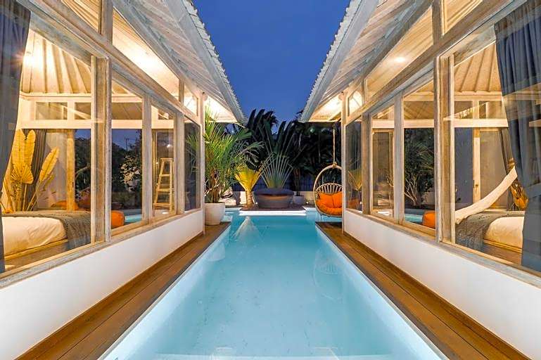Mundaka Villa by Hombali
