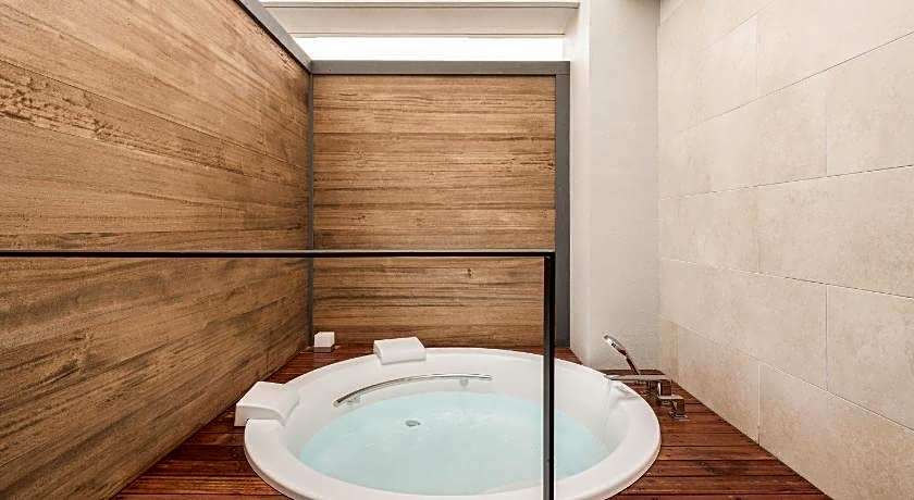 Nest Hotel Naha Kumoji