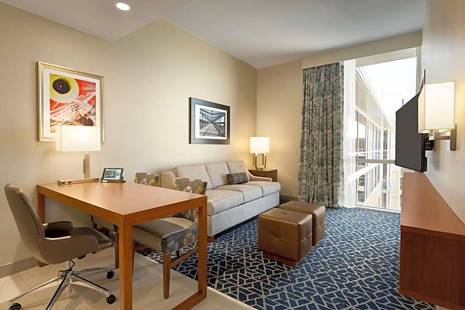 Embassy Suites By Hilton Denton Convention Center