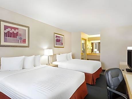 2 Queen Beds Non-Smoking