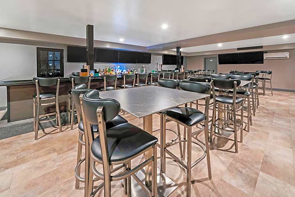 Americas Best Value Inn Foxboro