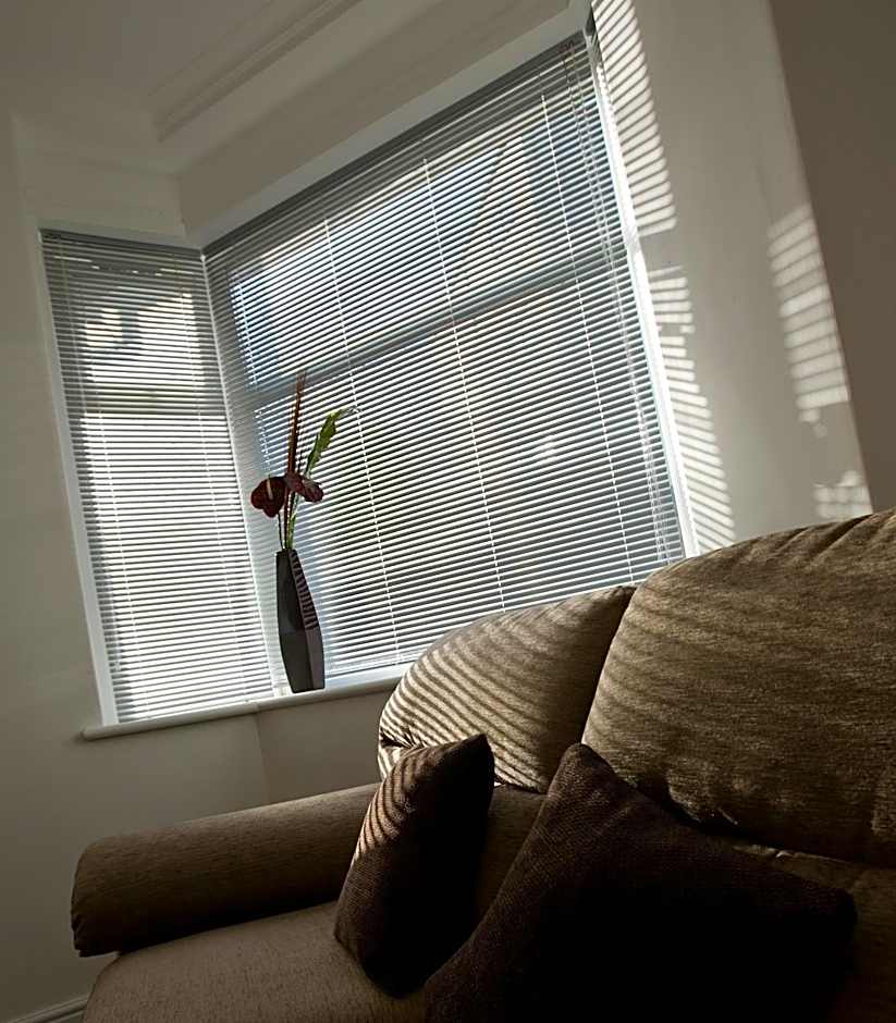 Aberdeen Serviced Apartments - The Lodge