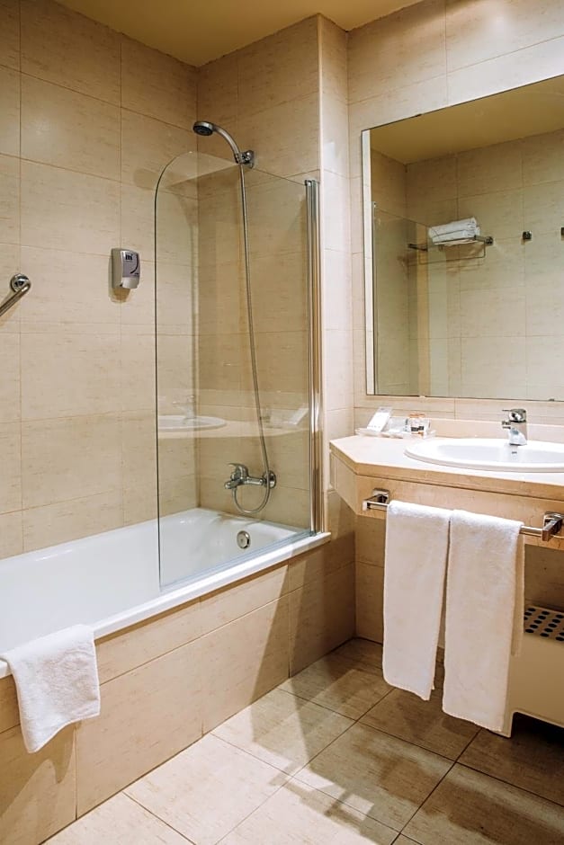 Hotel Mar Comillas by MIJ