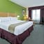 Holiday Inn Express Hotel & Suites Clute-Lake Jackson