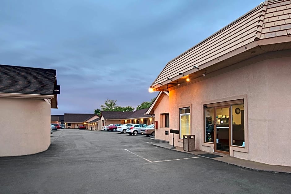 Knights Inn Pine Brook