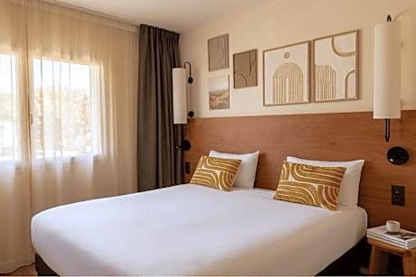 Double Room Garrigue side