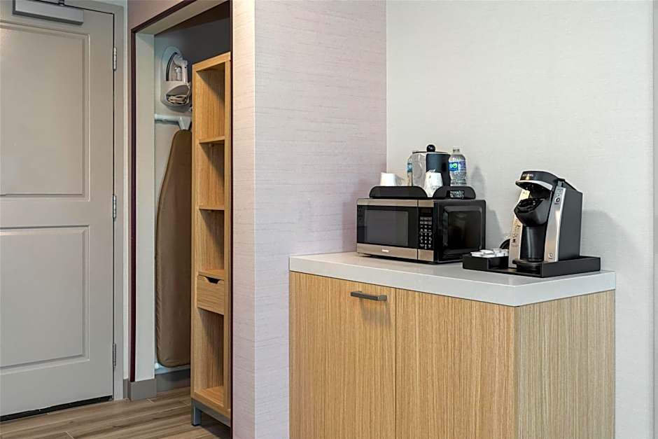 Hilton Garden Inn Auburn