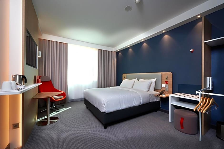 Holiday Inn Express And Suites Basel Allschwil By IHG