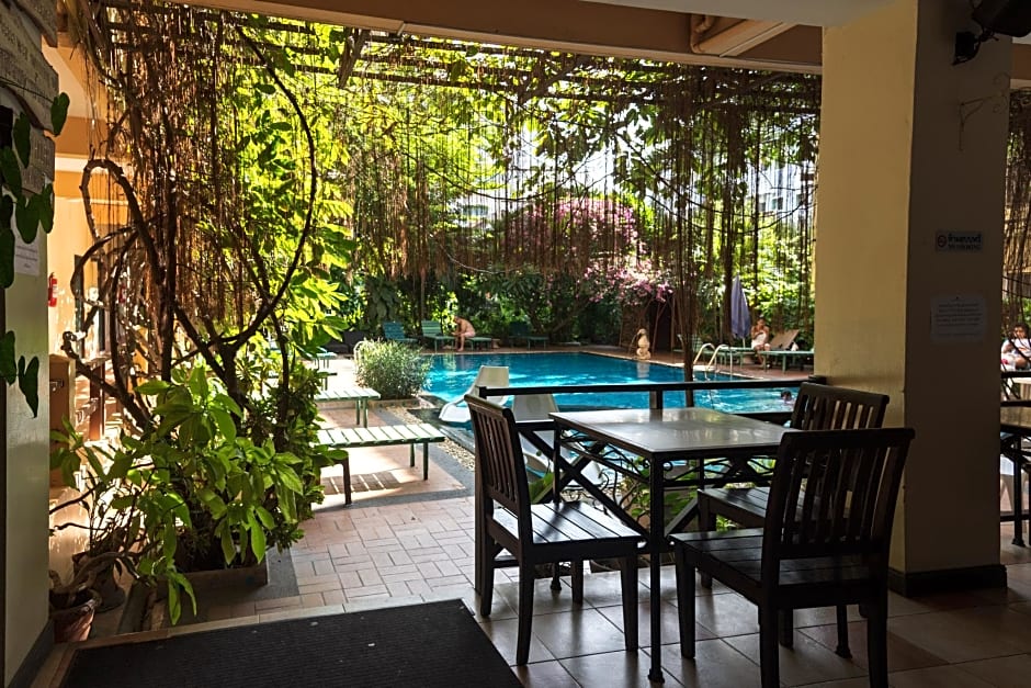 Opey De Place Pattaya