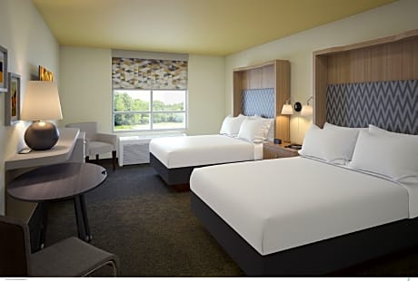 Standard King Room with Mobility Accessible Tub