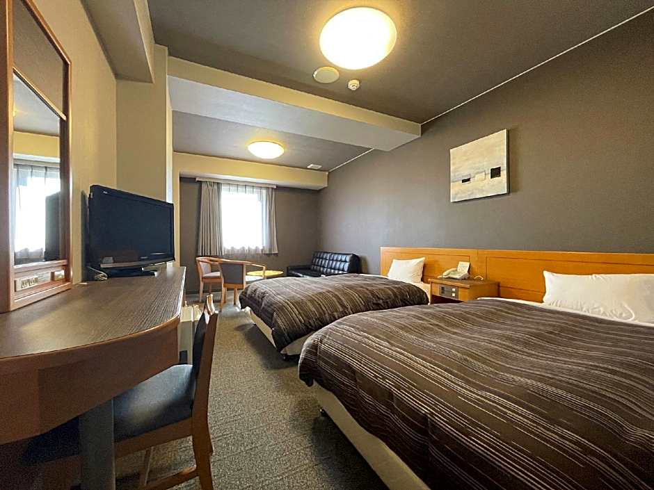 Hotel Route Inn Niihama