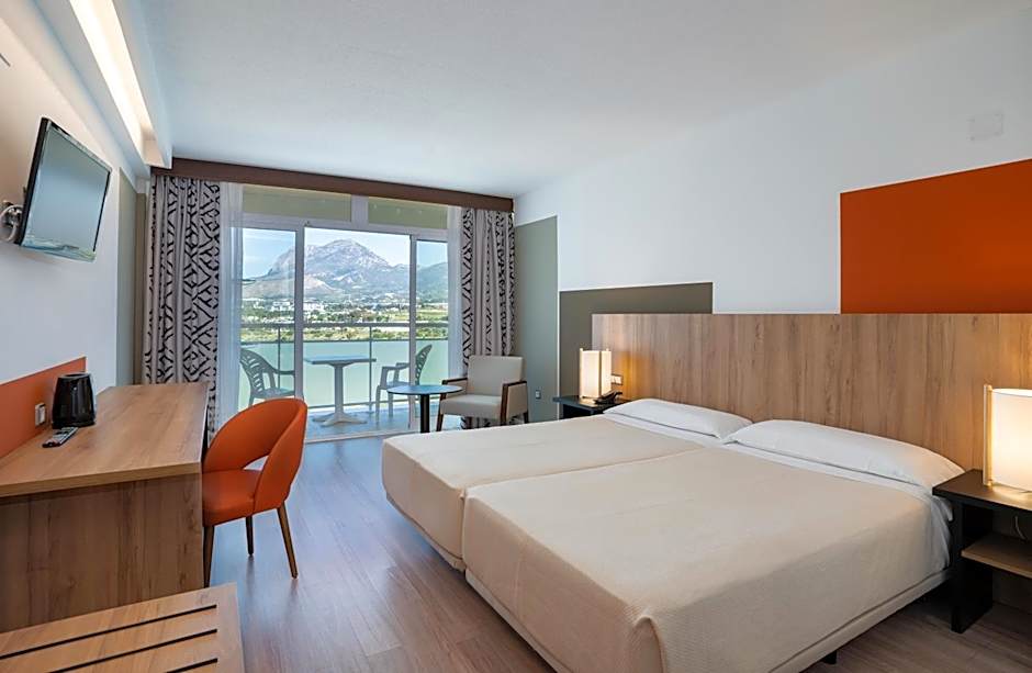 Photo 1 of 7 of Double Room - Single Use