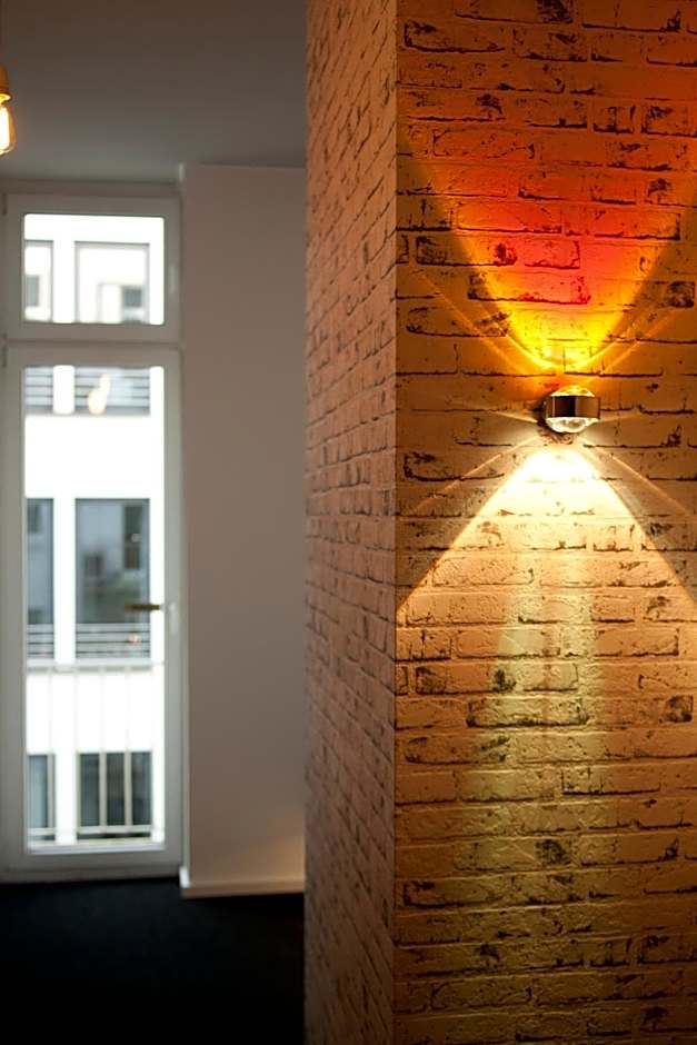 Hotel Cristall - Frankfurt City