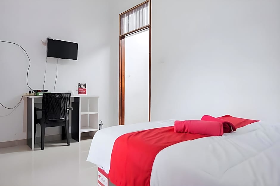 RedDoorz near Politeknik Negeri Lampung