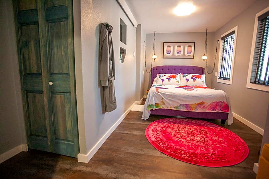 EO Bungalows, Black Hills