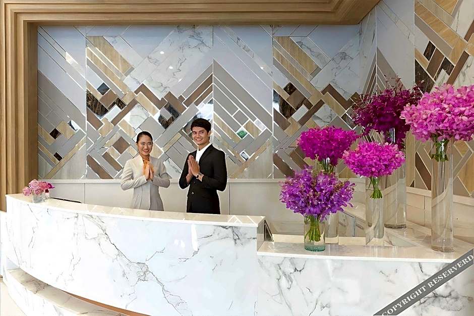 Bandara Suites Silom