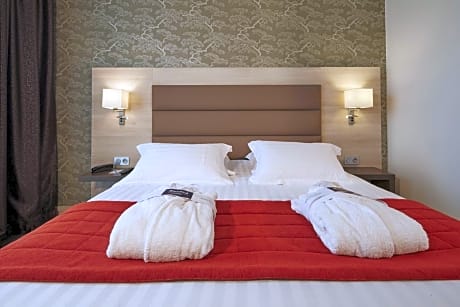 Superior Double Room with Spa Access