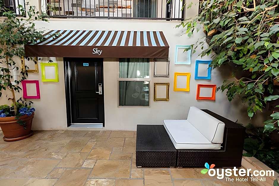 L.A. Sky Boutique Hotel