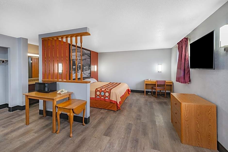 Photo 1 of 4 of 1 King Bed Suite