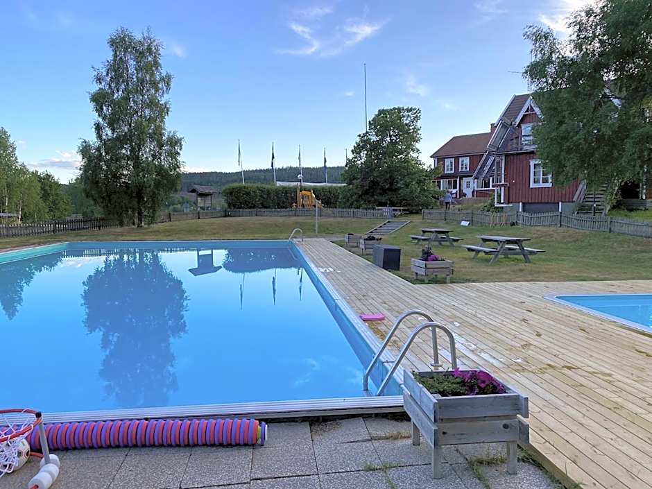 Kustladan i Höga kusten, rum och stugor