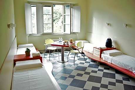 Economy Quadruple Room with Shared Bathroom