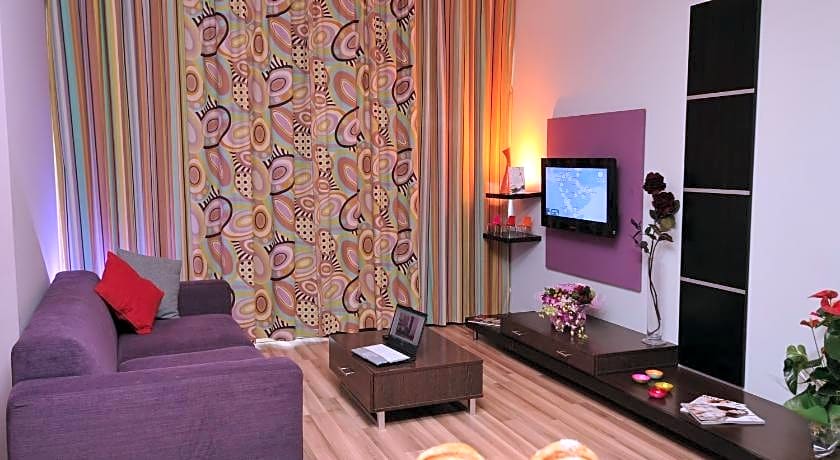 Suite Hotel Chrome