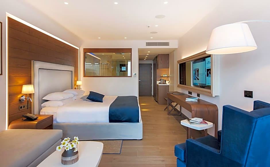 Nana Princess Suites Villas & Spa