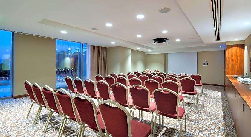 Hilton Garden Inn Istanbul Beylikduzu