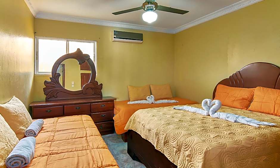 Tropical Island Apartahotel