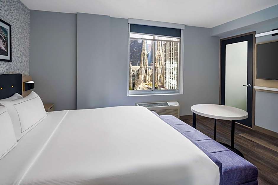 DoubleTree by Hilton New York Midtown Fifth Ave