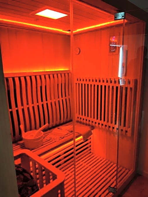 SPABYELLEETLUI spa rouge ou bleu