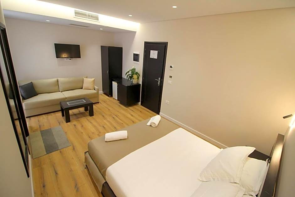 Hotel Strora