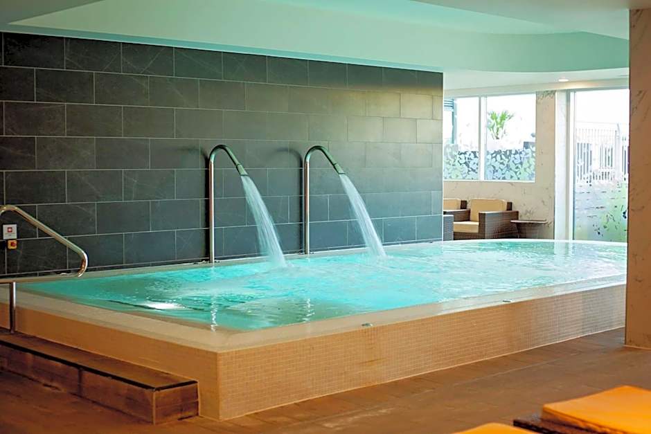 Hilton Southampton - Utilita Bowl