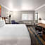 La Quinta Inn & Suites by Wyndham Yakima Downtown