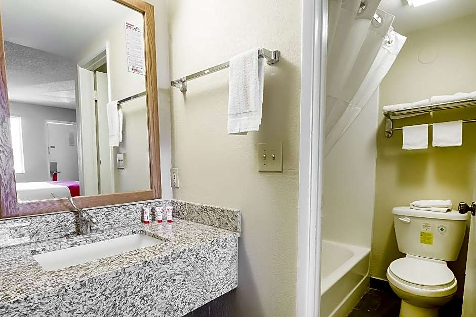 OYO Hotel Eloy/ Casa Grande near I-10