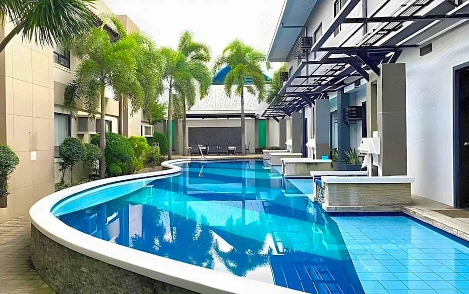 Circle Inn Hotel and Suites Bacolod