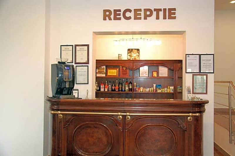 Hotel Spa Cazino Monteoru