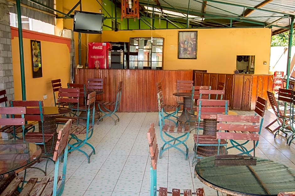 Park View Safari Hotel & Apartments