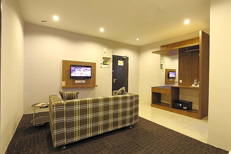 S Boutique Hotel