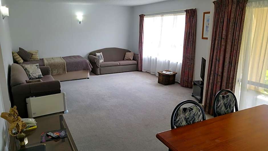 Hobson's Choice Motel