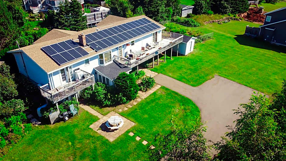 Lee's Ocean Peek B & B