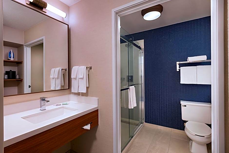 Fairfield Inn & Suites by Marriott Kansas City Airport
