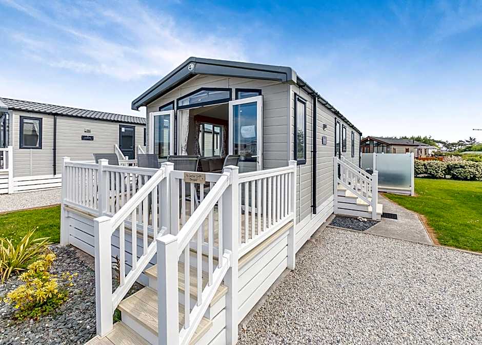 Looe Coastal Retreat