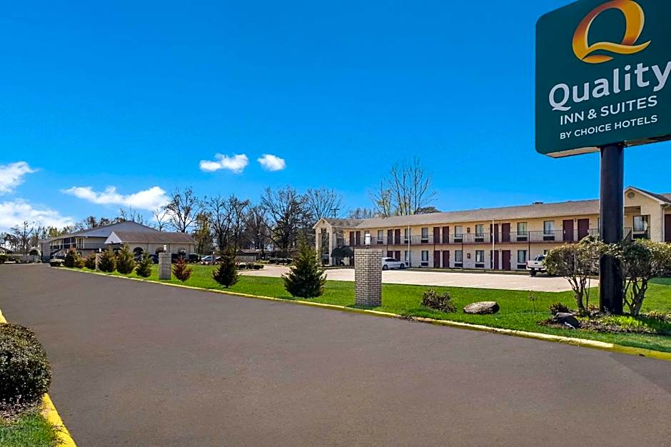 Quality Inn & Suites West Helena