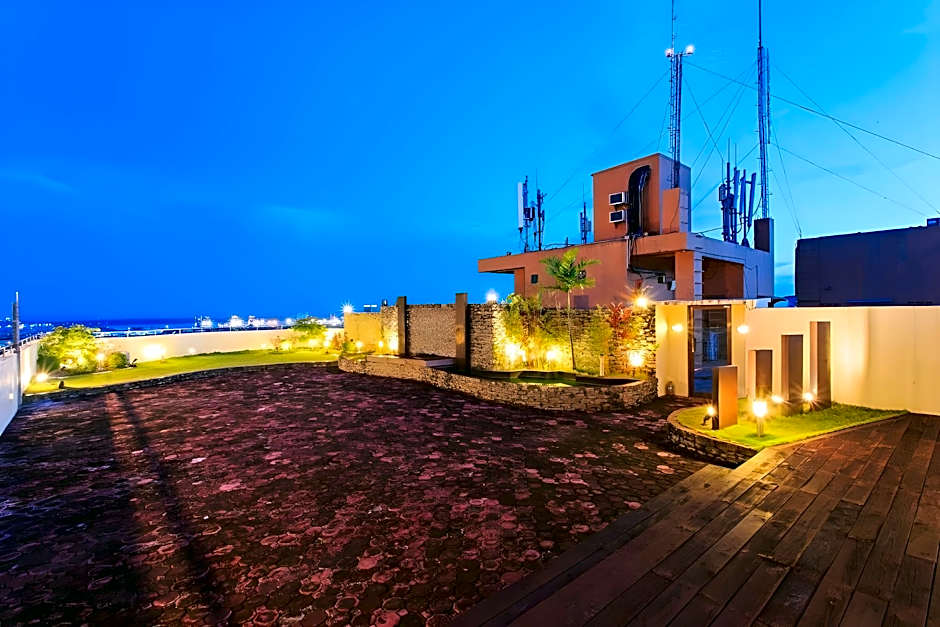 Sarrosa International Hotel And Residential Suites